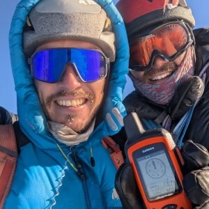 Khurdopin Sar (6458 m): Prvi vzpon na goro s snubci